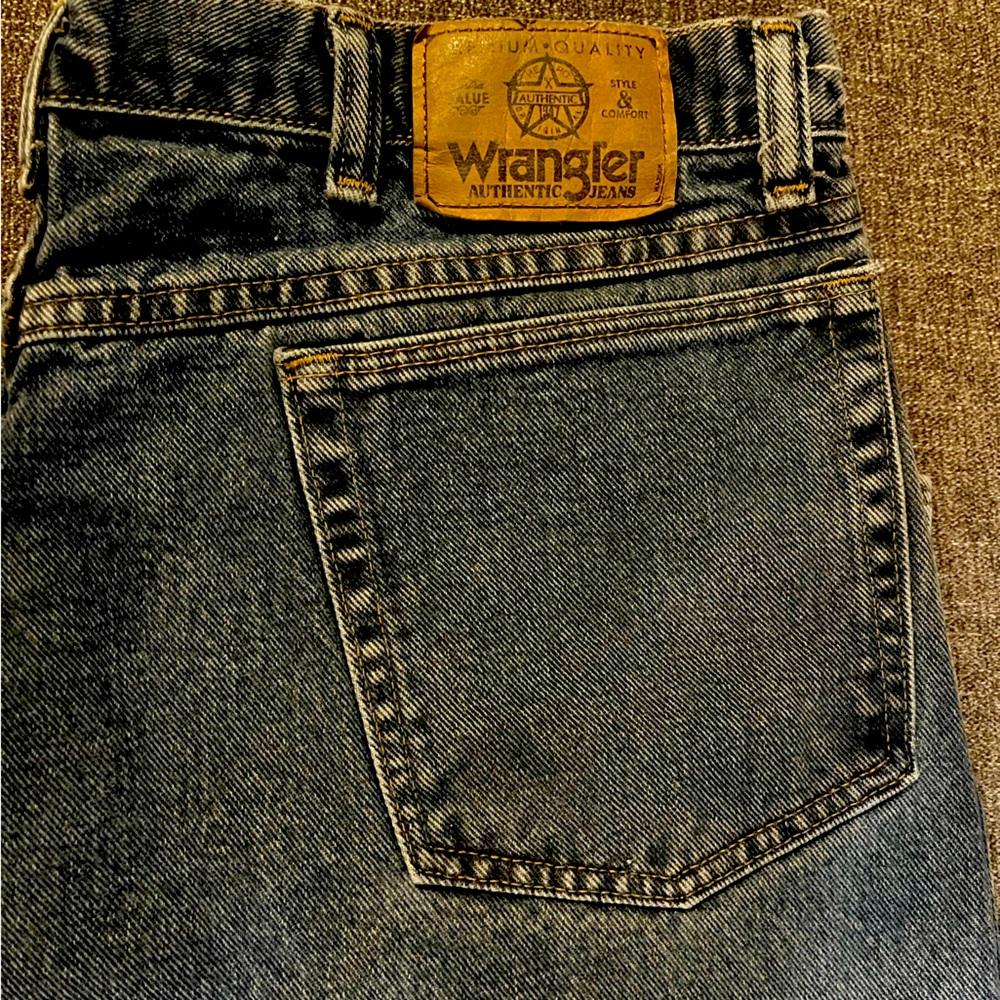 Wrangler Blue Straight Jeans Classic Denim